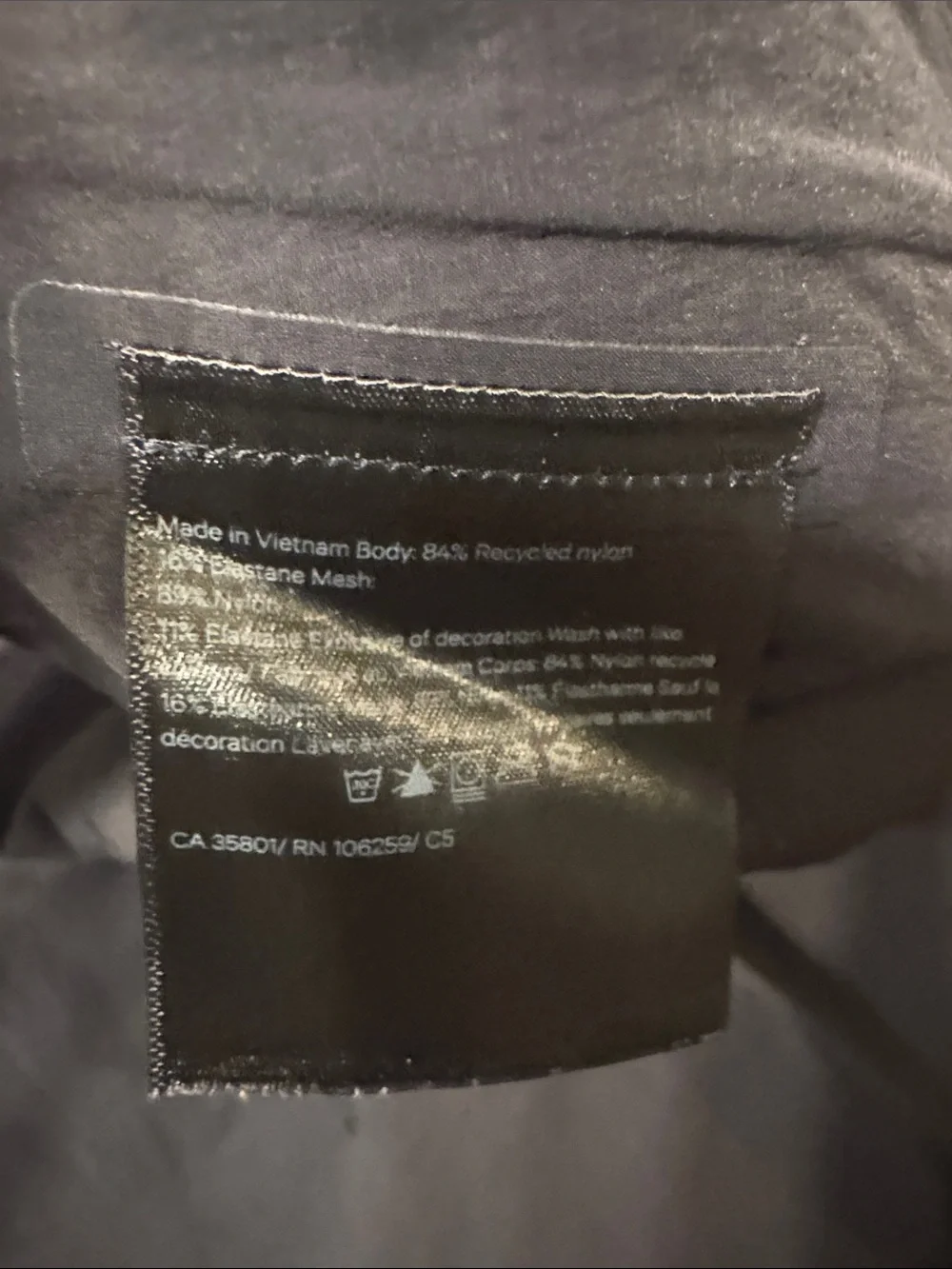 lululemon athletica Black Full-Zip Waterproof Jacket size 2